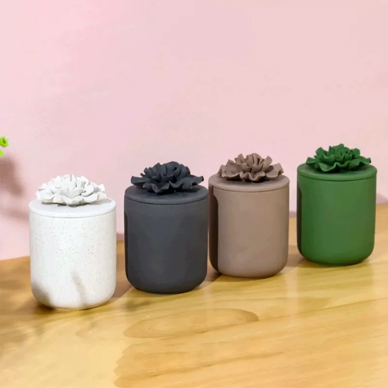 جرة شمعة من السيراميك بتلات الإغاثة